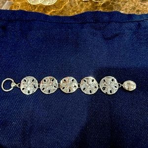 Costume jewelry Sand dollar silver charm bracelet